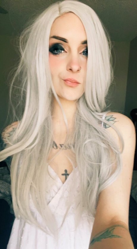 cryptid estrella porno en alta definición galerías