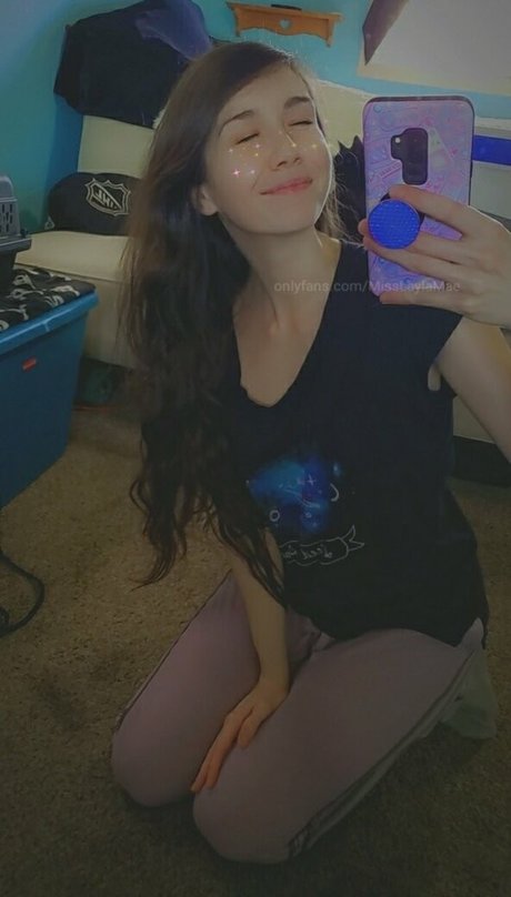 misslaylamae modèle érotique image