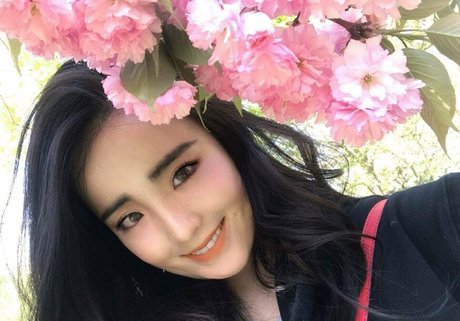 joonikimx exclusive pornstar pics