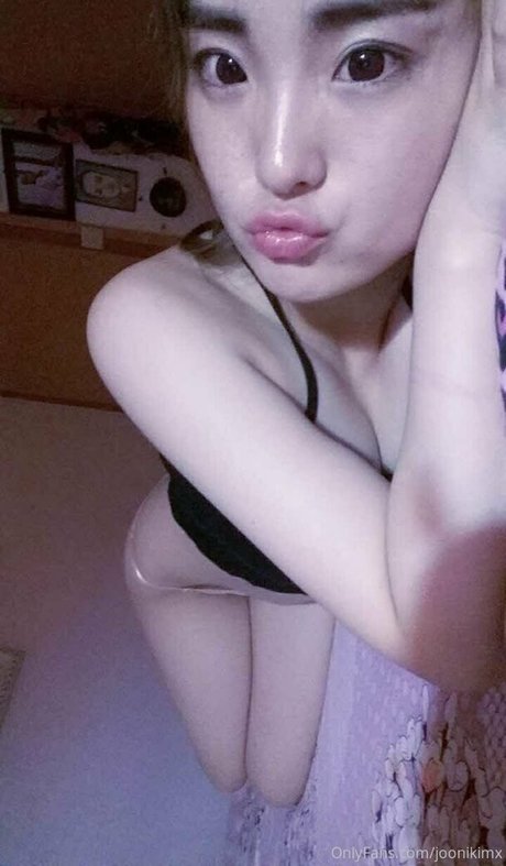 joonikimx porn star img