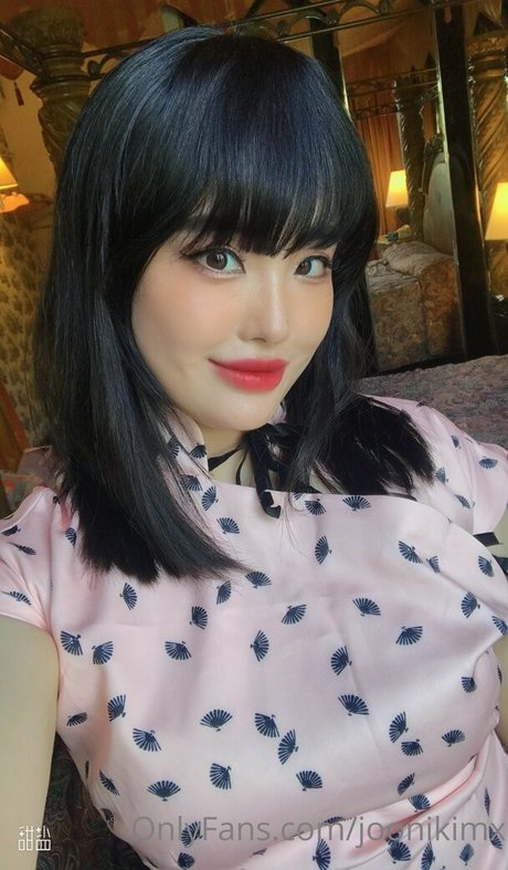 joonikimx actriz caliente galería