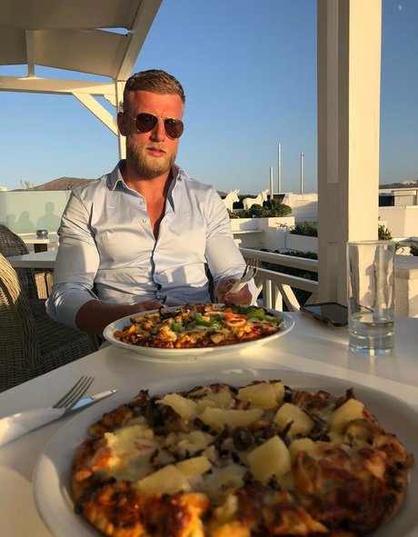 mattygilbert91 modelo gratis galerías