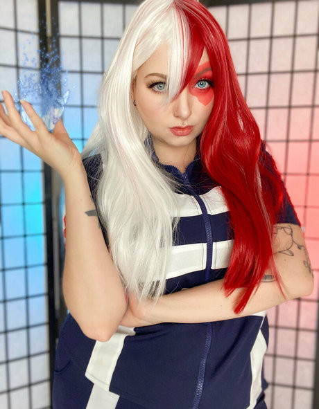 nayrusuicide modelo perfecto fotos