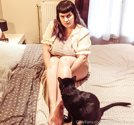 madame cherie estrella pornografica imagen