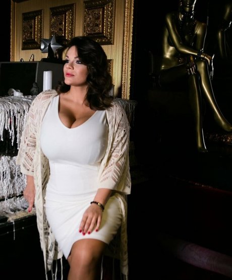 Maria Von Zarring actriz caliente foto