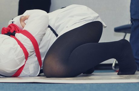 Minori Natsume model top pic