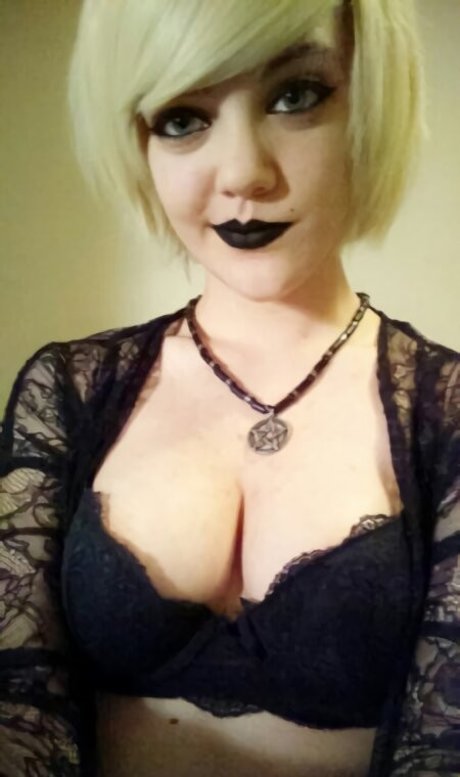 Mirthfulmollywhop mejor modelo imagen