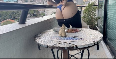 Lana Noccioli étoile parfaite image