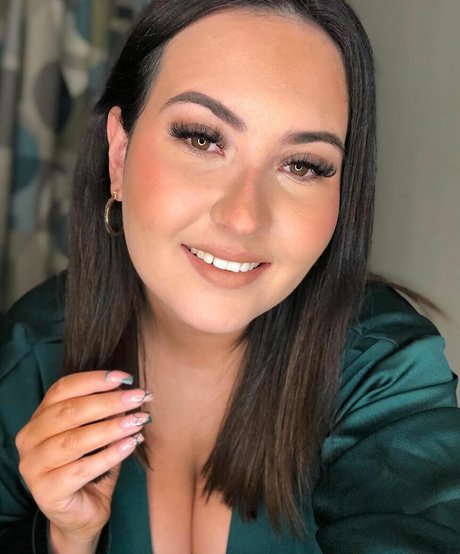 Darci Ormiston actrice sexy collection