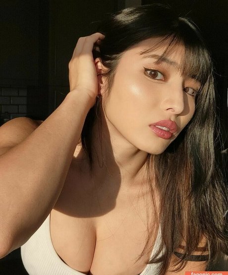 Meowko Meowkolol erotic pornstar pics