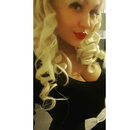 Marina Burnashova estrella sexy foto