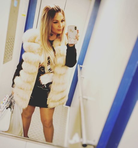 Marina Burnashova modèle sexy galerie