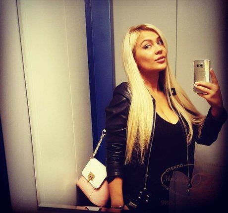 Marina Burnashova modèle meilleur des photos