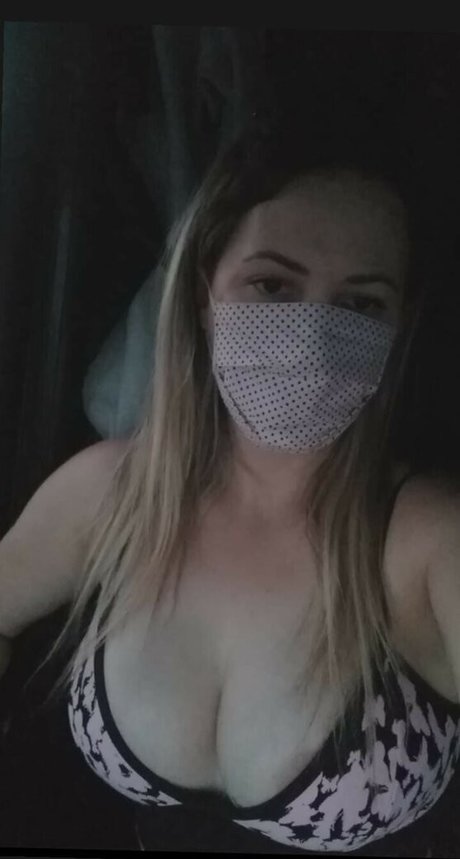 Aline Fuchter Ouriques star du porno chaud des photos