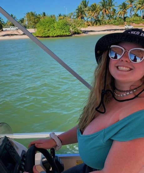 Amberly estrella perfecta galería