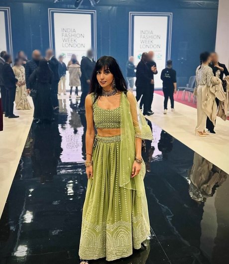 Aaliyah Yasin star du porno chaude images