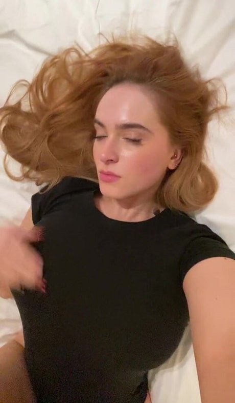 Laura Svensson estrella agradable foto