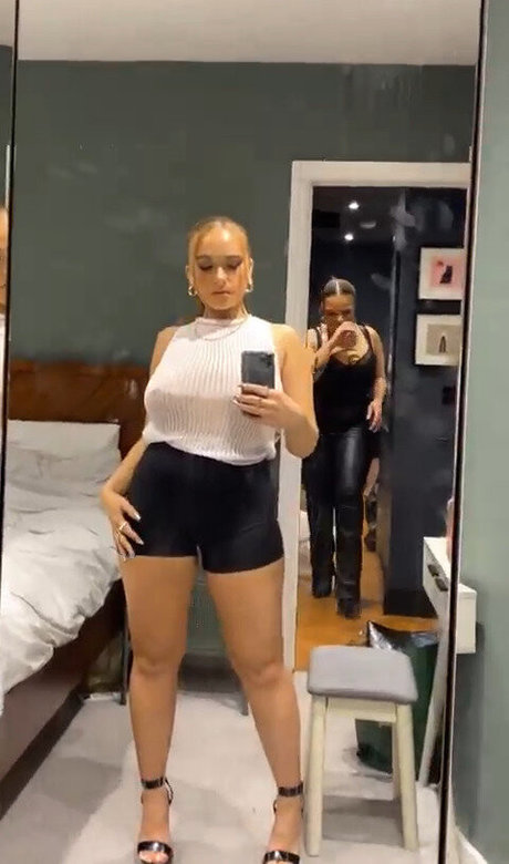 Laura Svensson estrella porno hermosa imagen