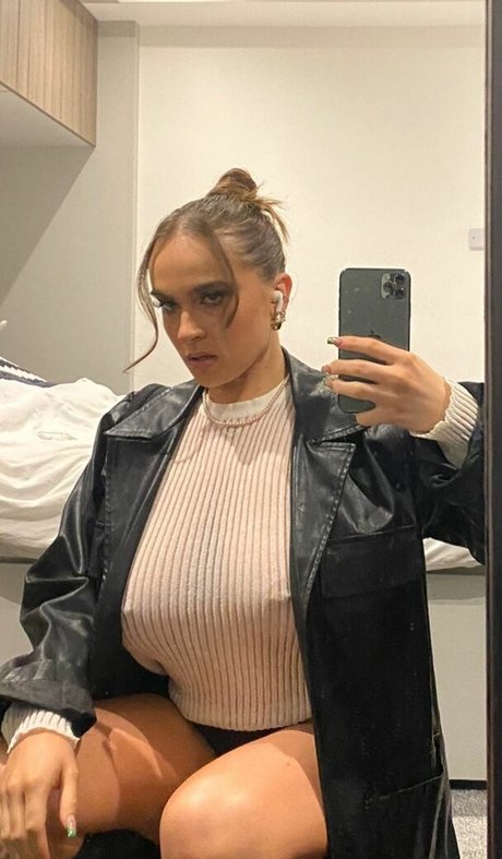 Laura Svensson actrice de sexe photos