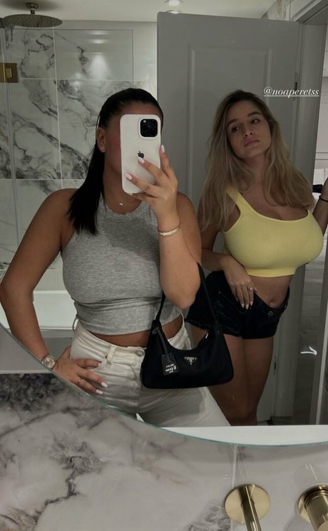 Noa Perets Miniature