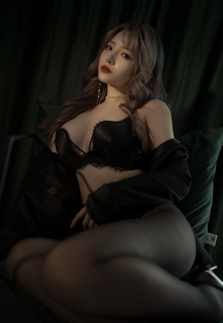 wenwenKira meilleure star du porno galerie