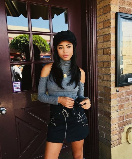 Trío asiático onlyfans desnudo de alta calidad foto