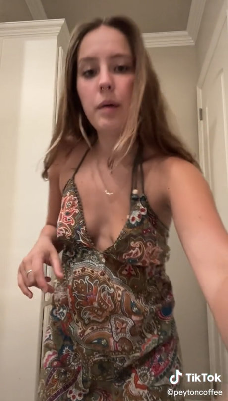 Peyton Coffee free pornstar pic