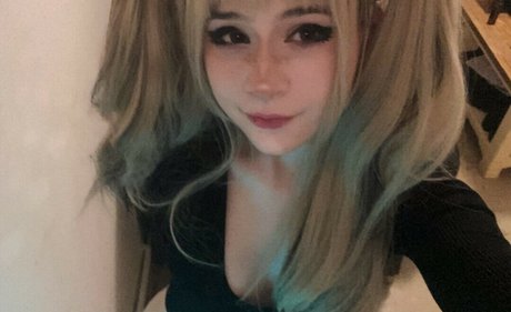 omviiix porn star img