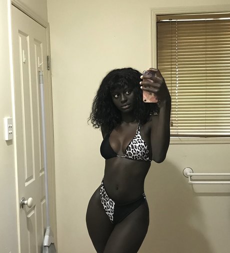 Anyang Deng profile image