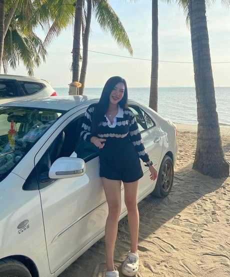 Yes Give modelo agradable foto