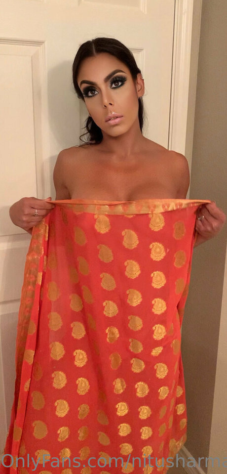 Nitu Sharma star du porno en haute qualité galeries