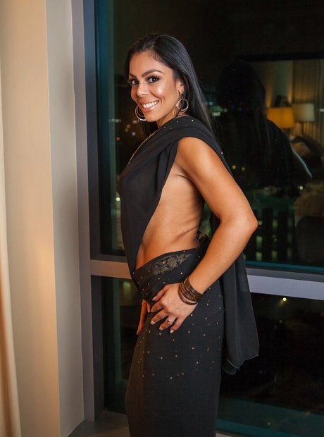 Nitu Sharma modelo mejor imágenes