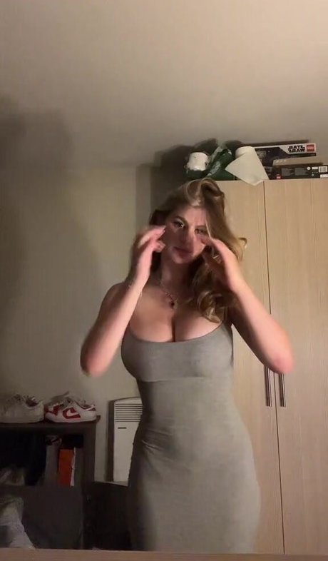 Mel Hock exclusive pornstar images