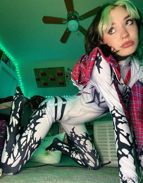 Charley Grayyy estrella del arte archivo