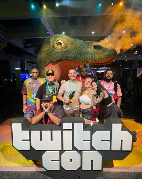 carbasauruslex estrella porno adulto foto