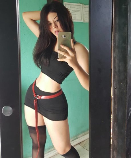 Ivon Gallardo beautiful model gallery