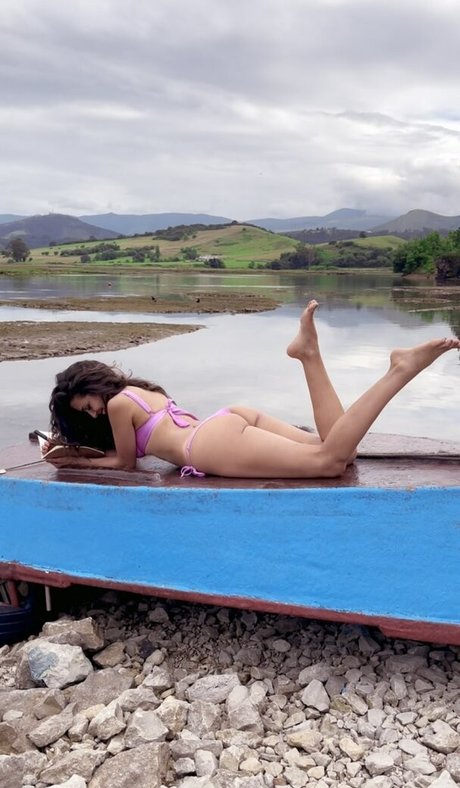 Talyta Flores modelo erótico imagen