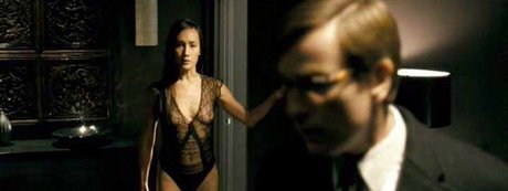 Maggie Q étoile xxx galeries