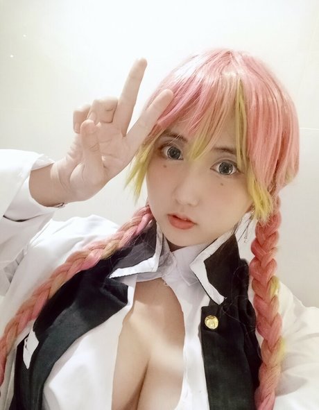 Dea Marella actrice libre galeries