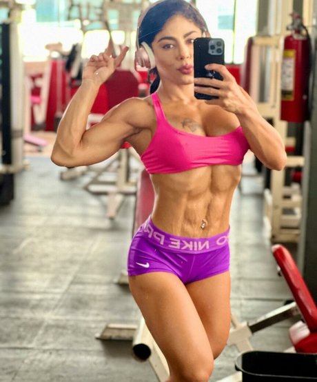 Onlyfans de gemelas asiáticas bien caliente galerías