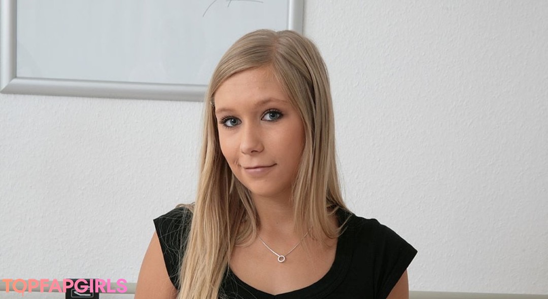 Lena Nitro modèle xxx images