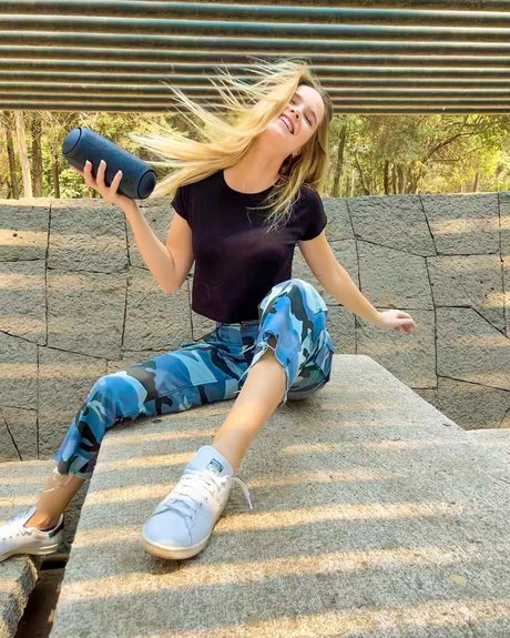 Inna Moll modèle xxx img