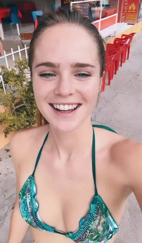 Inna Moll estrella agradable galería