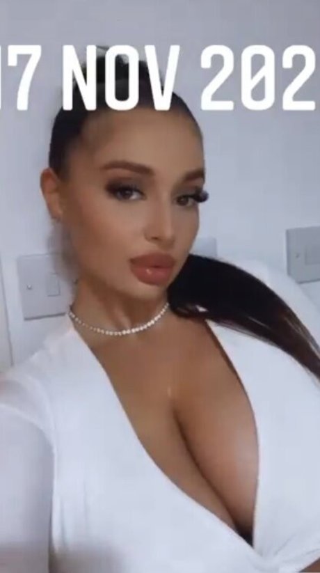 naughtybabeoxo desnudos de estrellas porno recopilación