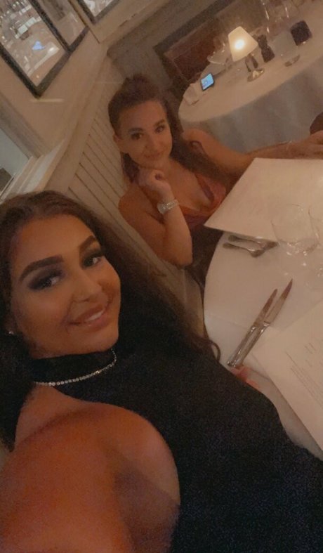 naughtybabeoxo actrice pornographique des photos