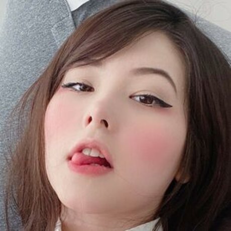 Julia Nakamura star du porno parfaite images