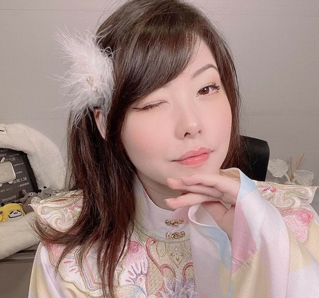 Julia Nakamura star du porno hd galeries