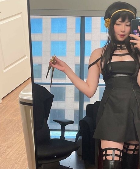 Julia Nakamura belle actrice collection