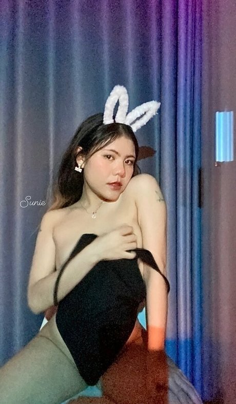 Suniebae model erotic pictures