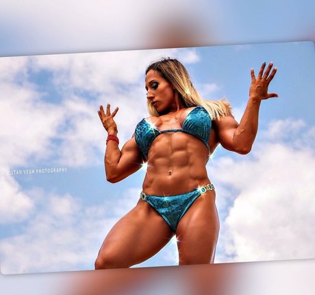 Reni Gendur estrella perfecta imagen